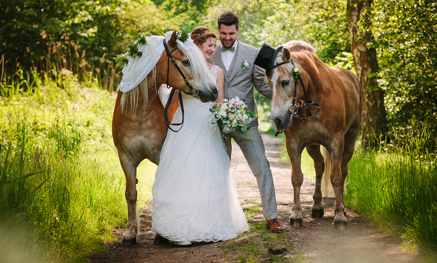 Brautpaar Pferde Hochzeit 1500px